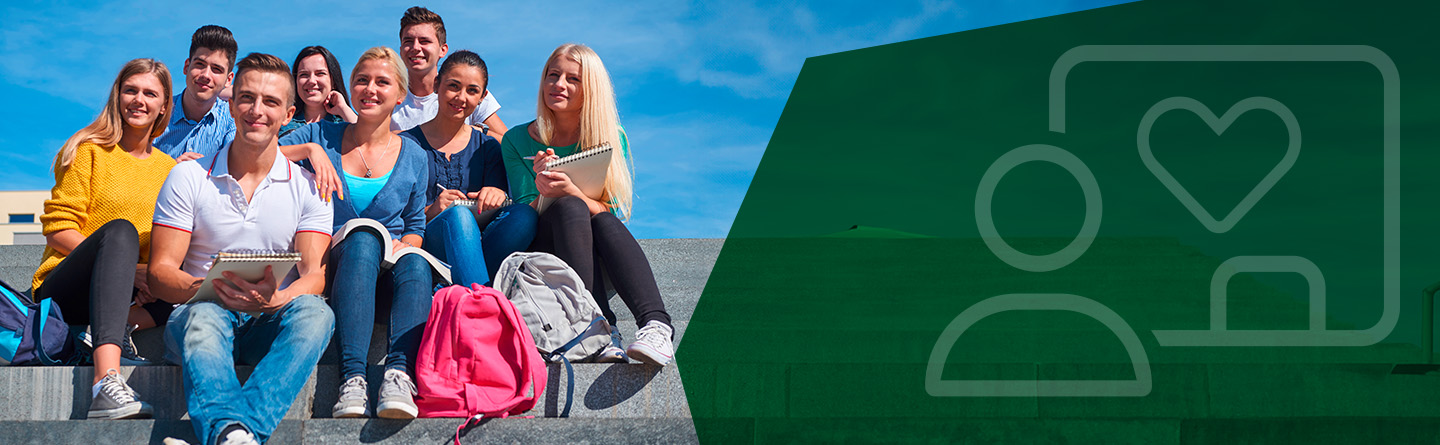 Schüler*innen Gruppe von Schülern*innen auf einer Treppe im Freien